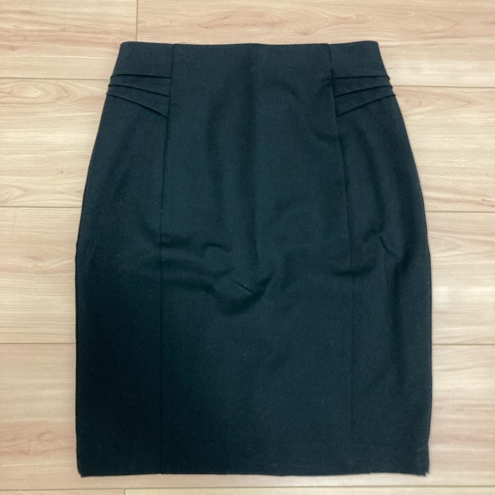 Black Express Pencil Skirt. High waisted, knee length, back slit. Size 0
